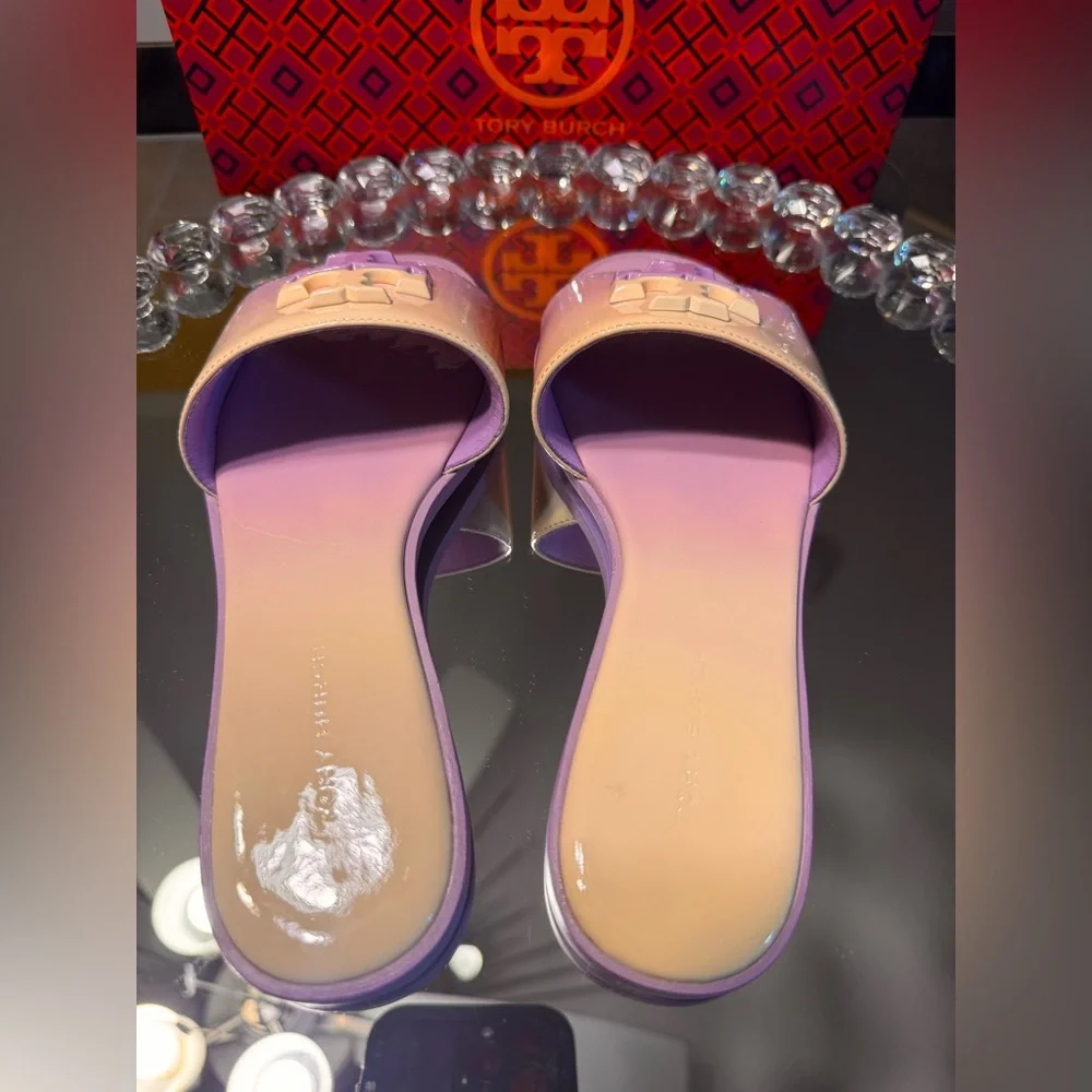 Tory Burch Everly Slide Flat Soft Patent Leather Sweet corn/Lavender Cloud. SZ 5